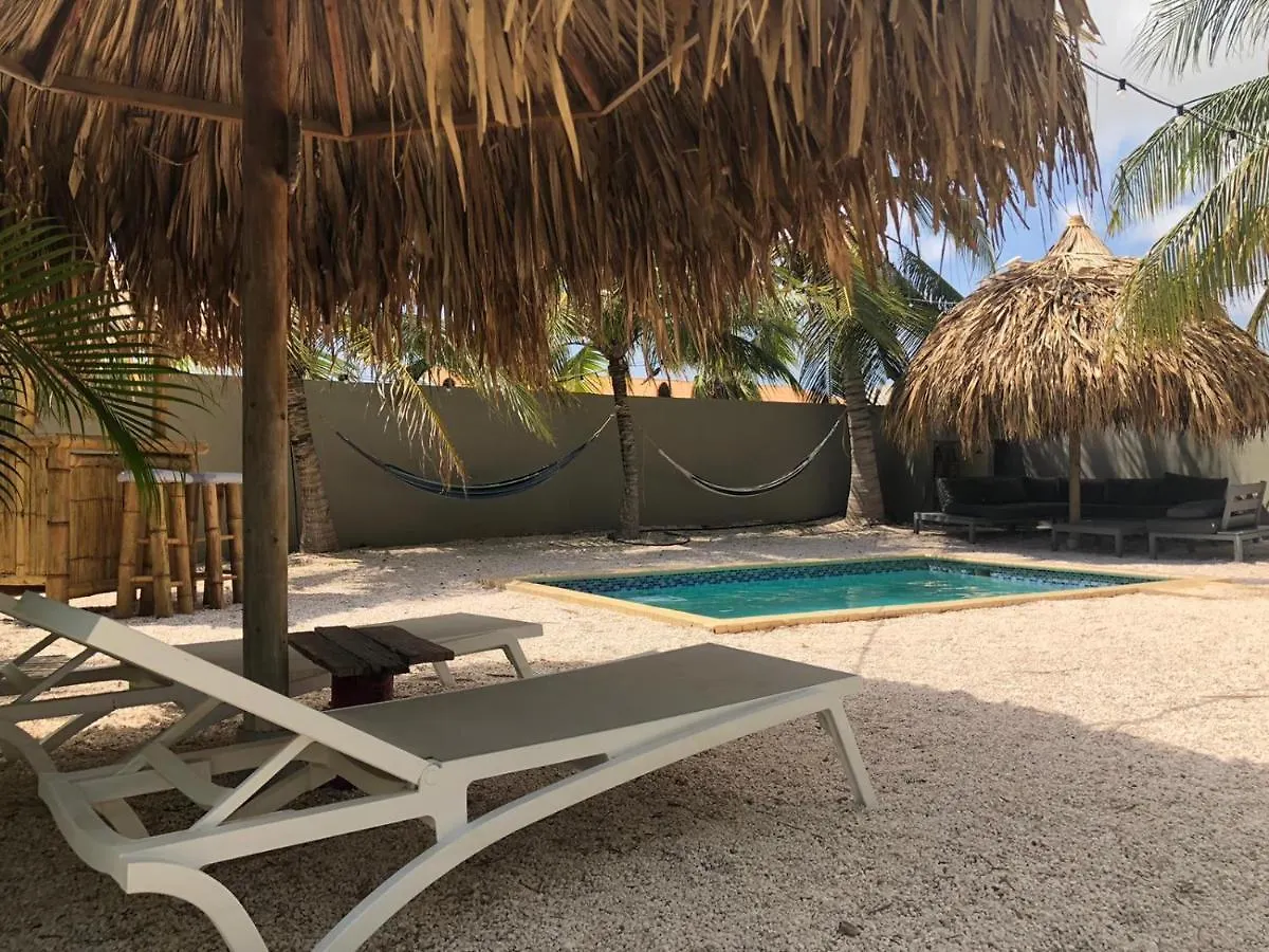 Caribbean Oasis Apartments Willemstad